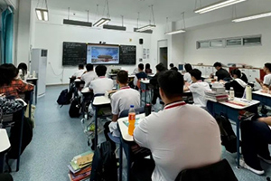 北京懷柔索蘭諾中學(xué)2024-2025學(xué)年度第一學(xué)期第2周升旗儀式！