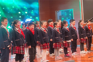 三河市燕橋學校小學舉辦國慶年級組班歌活動：歌聲嘹亮，唱響燕橋！