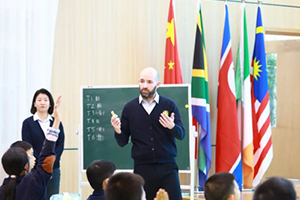 北京市朝陽區忠德學校外教英語怎么上課？你絕對想不到！