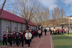 海淀區尚麗外國語學校小學開展跑步活動：快樂向前沖，奔跑無極限